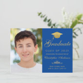 Eleganter Blue Gold Script Cap Foto Abschluss Ankündigung (Stehend Vorderseite)