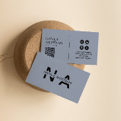 Eleganter Blue Neutral QR Code Monogram Logo Boho Visitenkarte