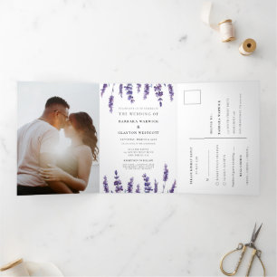 Eleganter Blumenlavender Alles in einer Hochzeit Dreifach Gefaltete Einladung