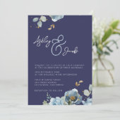 Eleganter Blumenstrauß und Einladung zur Hochzeit (Stehend Vorderseite)