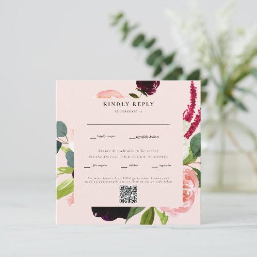 Eleganter Blush Floral Square Wedding QR Code UAWG (Stehend Vorderseite)