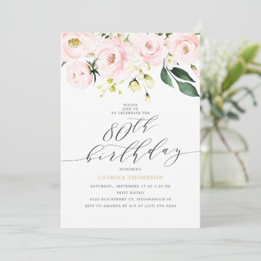Eleganter Blush Floral und Eukalyptus 80. Geburtst Einladung (Stehend Vorderseite)