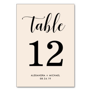 Eleganter Blush mit schwarzer Typografie Tischnummer