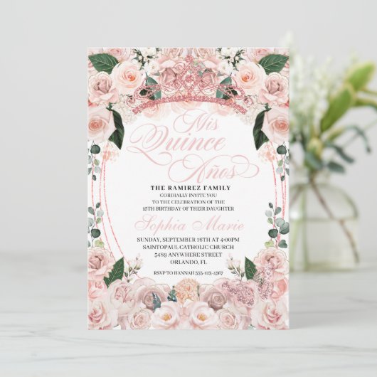 Eleganter Blush Pink Floral Quinceanera Geburtstag Einladung (Stehend Vorderseite)