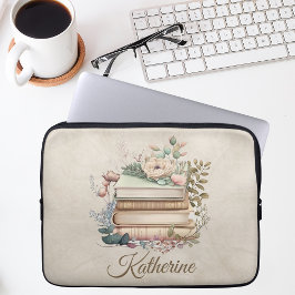 Eleganter Boho-Buchstapel Floral Name Laptopschutzhülle