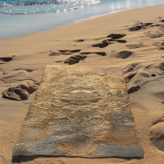 Eleganter Boho-Goldmandala Strandtuch