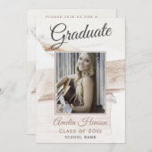 Eleganter Book Stack Graduate Foto Abschluss Einladung (Vorne/Hinten)