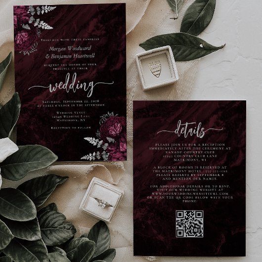 Eleganter Burgundy Silver Floral QR Code Hochzeit Einladung
