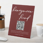 Eleganter Burgundy Wedding Honeymoon Fund QR Code Sockelschild (In SItu)