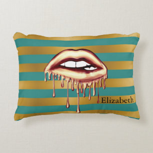 Eleganter, chic Metallic-Lippen-Tropfendesign auf Dekokissen