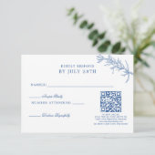 Eleganter Classic Blue Floral Wedding QR Code RSVP Karte (Stehend Vorderseite)