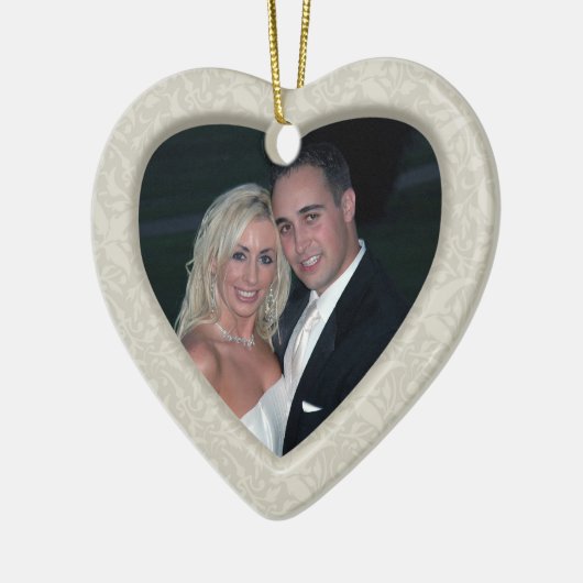 Eleganter Damast-erste WeihnachtsFoto-Verzierung Keramikornament (Links)