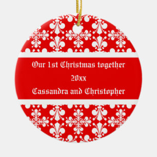 Eleganter Damast Fleur de Lys erstes Weihnachten Keramik Ornament