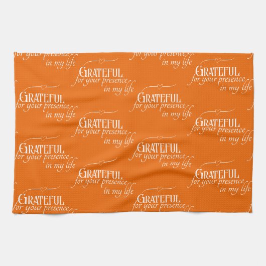 Eleganter dankbarer Erntedank Herbstorn Geschirrtuch (Horizontal)