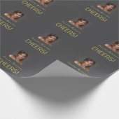 Eleganter Dark Gray Gold Foto Script Name Geschenkpapier (Ecke)