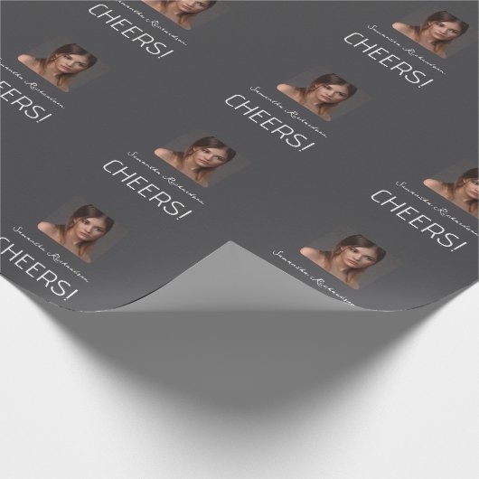 Eleganter, dunkelgrauer Name des Fotos Geschenkpapier (Ecke)