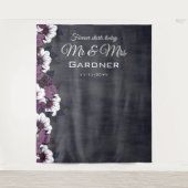 Eleganter, dunkler Blumenstrauß Lila Hochzeitsszen Wandteppich (Vorderseite)