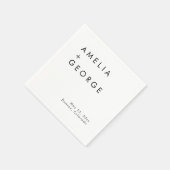 Eleganter einfacher Cocktail an der Hochzeitsempfe Serviette (Ecke)