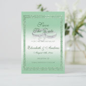 Eleganter Emerald Glitzer & Silver Wedding Rings Save The Date (Stehend Vorderseite)