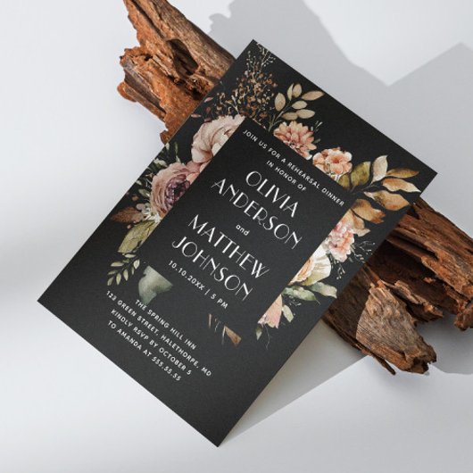 Eleganter Fall schwarz Blumen Hochzeit Probe Abend Einladung