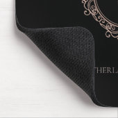 Eleganter Familienname Monogram Black Mousepad (Ecke)