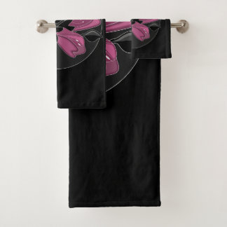 Eleganter, femininer schwarzer und staubrosa Blume Badhandtuch Set