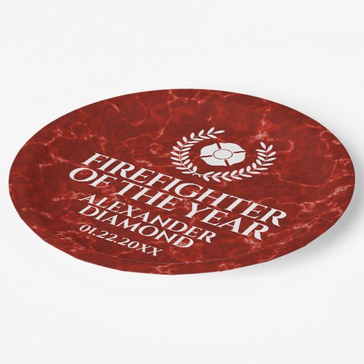 Eleganter Feuerwehrmann des Jahres Roter Marmor Pappteller (Schrägansicht)