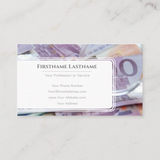 Eleganter Finanzexperte mit weißem Euro-Geld Visitenkarte (Rückseite)