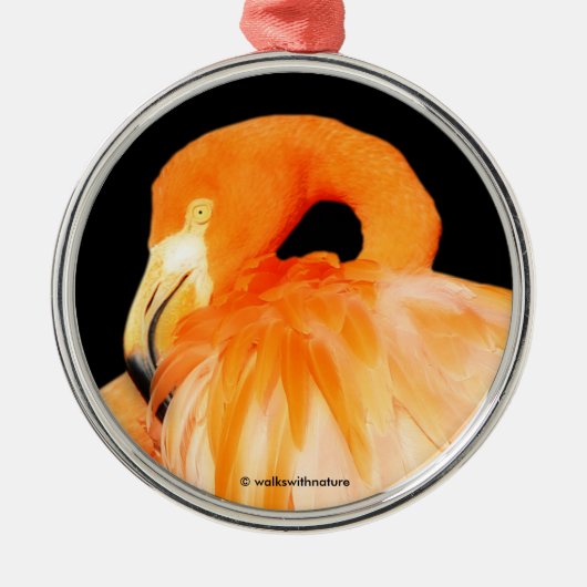 Eleganter Flamingo in der Sommersonne Ornament Aus Metall (Vorne)