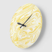 Eleganter Gelber Marmor: HandGezeichnet Textur Große Wanduhr (Winkel)