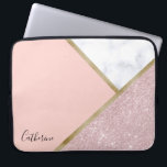 Eleganter geometrischer laptopschutzhülle<br><div class="desc">Stilvoller geometrischer Entwurf,  der Imitat-Rosen-GoldGlitter,  Gold und weißen Marmor kennzeichnet.</div>