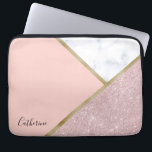 Eleganter geometrischer laptopschutzhülle<br><div class="desc">Stilvoller geometrischer Entwurf,  der Imitat-Rosen-GoldGlitter,  Gold und weißen Marmor kennzeichnet.</div>