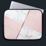 Eleganter girly RosengoldGlitter u. weißer Marmor Laptopschutzhülle<br><div class="desc">Stilvolle Kombination des Imitat-Rosen-GoldGlitters u. des weißen Marmorfarbblockes.</div>