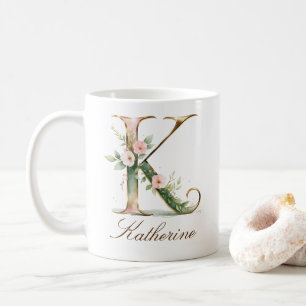 Eleganter Gold-Blumen-Initialen-K-Monogramm-Becher Kaffeetasse