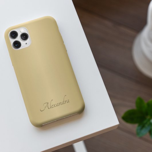 Eleganter Gold Brushed Metal Name iPhone Hülle
