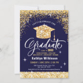 Eleganter Gold Glitzer Grad Cap auf Blue Abschluss Einladung (Vorderseite)