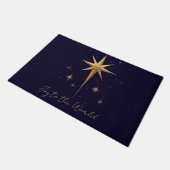 Eleganter Gold North Star auf tiefblauem Hintergru Fußmatte (Schrägansicht)