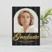 Eleganter Gold Script 2 Foto Custom Abschluss Ankündigung (Stehend Vorderseite)