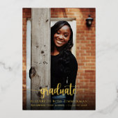 Eleganter Gold Script Foto Abschluss Folieneinladung (Vorderseite)