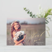 Eleganter Gold Script Foto Abschluss Vielen Dank Dankeskarte (Stehend Vorderseite)