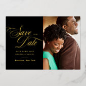 Eleganter Gold Script Foto QR Code Save the Date Folieneinladung (Vorderseite)