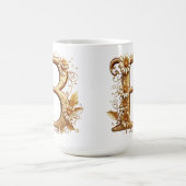 Eleganter goldener Buchstabe B mit Blumendesign Kaffeetasse (Mittel)