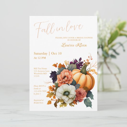 Eleganter Goldener Gelber Fall in Liebe Brautparty Einladung (Stehend Vorderseite)