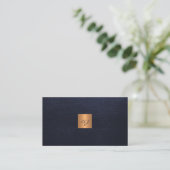 Eleganter goldener monogrammierter moderner QR-Cod Visitenkarte (Stehend Vorderseite)