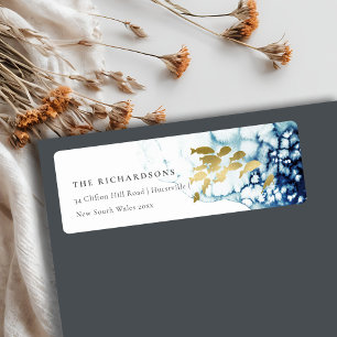 ELEGANTER GOLDSCHIFF UNTER DEM MEERESFISCHEREI