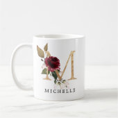Eleganter Goldschmied und Blush-Blume Letter M Kaffeetasse (Links)