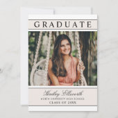 Eleganter Graduate Beige Foto Abschluss Einladung (Vorderseite)