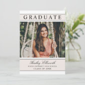 Eleganter Graduate Beige Foto Abschluss Einladung (Stehend Vorderseite)
