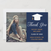 Eleganter Graduate Foto Navy Blue Gold Abschluss Dankeskarte (Vorderseite)
