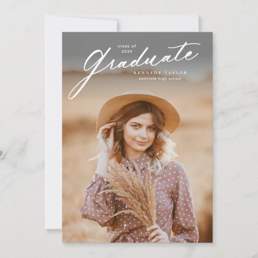 Eleganter Graduate Script Foto Abschluss Einladung (Vorderseite)